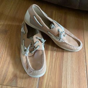 Women’s Sperry Boat Shoes. Size 7.5.